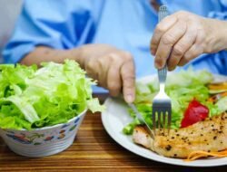 Pola Makan bagi Diabetes, Ini Tipsnya Agar Tetap Sehat