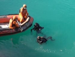 Korban Kolam Eks Galian Tambang Mengambang dari Dasar Kolam 