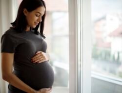 Menjaga Kehamilan Usia Muda, Apa Saja yang Dilarang?