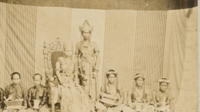 Bahasa Ngapak disebut berasal dari Suku Kutai, ini kata sejarawan