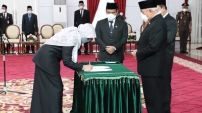 Dilantik Menjadi Sekprov Kaltim, Sri Wahyuni: Jabatan ini Amanah Berat 