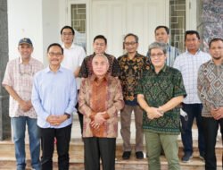 Silaturahmi dengan Kepala Otorita IKN, Gubernur Ingatkan Pembangunan Forest City