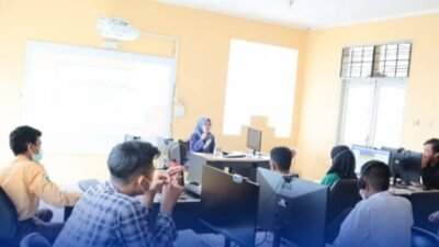 Diskominfo Kaltim Berikan Pelatihan Menulis Bagi Para Peserta PKL