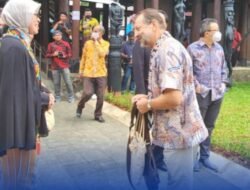 Sri Wahyuni Berharap Anjungan TMII Jadi Etalase Informasi Masyarakat Luar Kaltim