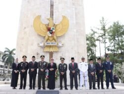 Sekda Kaltim Jadi Inspektur Upacara Peringatan Hari Pahlawan