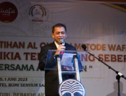 Wisuda SDIT dan SMPIT Insan Cendikia, Wagub Hadi : Ajarkan Anak Kerja Keras Sejak Dini