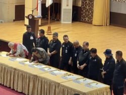 Gubernur Isran Tandatangani Komitmen Antisipasi Krisis Pangan Global di Padang