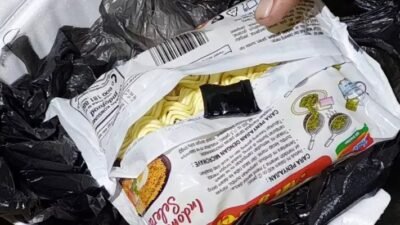 Ojol Ambil Paket Mi Instan Ternyata Isi Sabu. (istimewa)