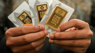 Turun Tipis, Harga Emas Antam jadi Rp1,9 Juta
