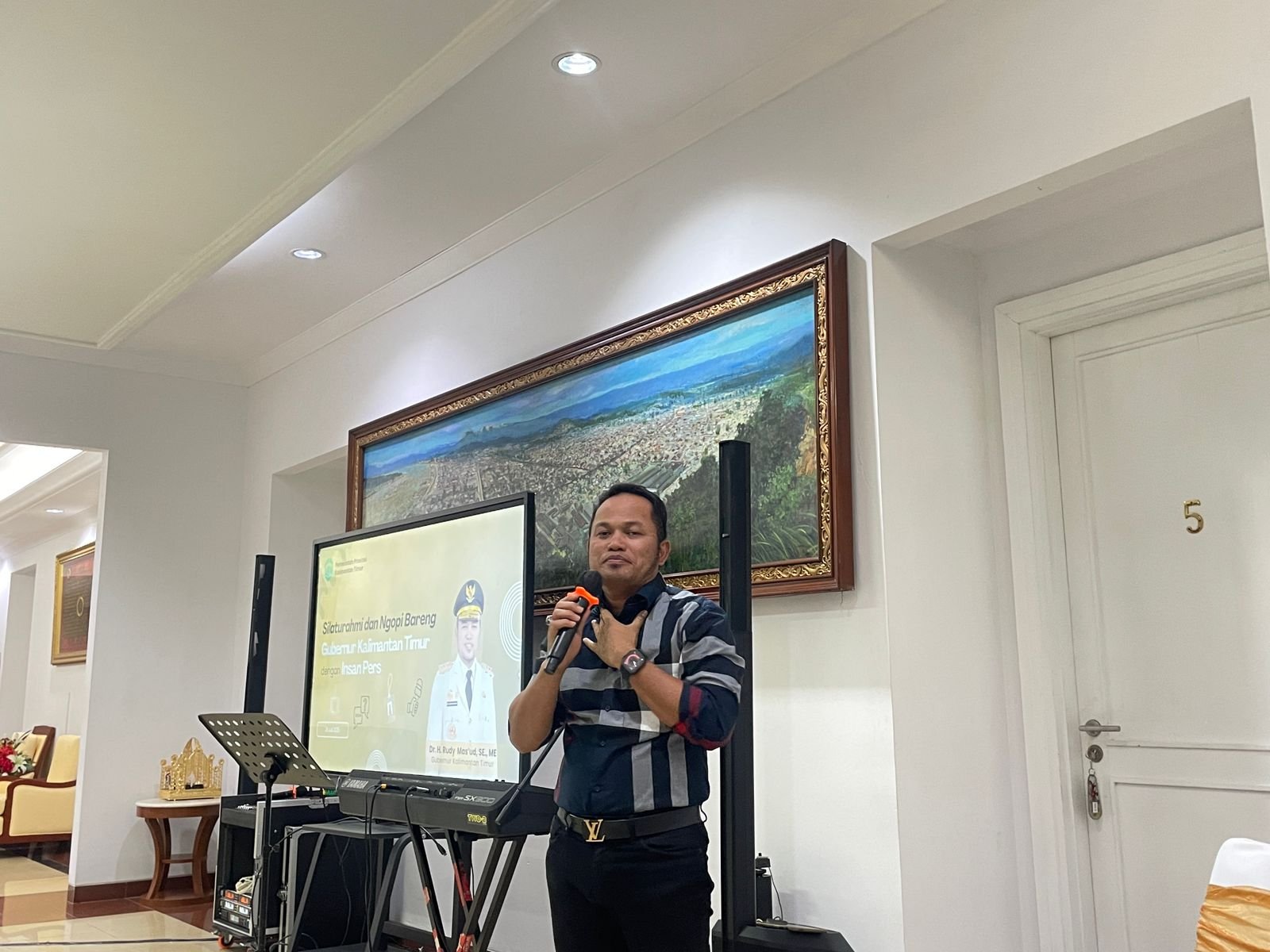 Gubernur Komitmen Perbaiki Jalan Rusak di Kaltim