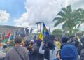 Berakhir Ricuh, Puluhan Orang Tumbang dalam Aksi Demo di Samarinda